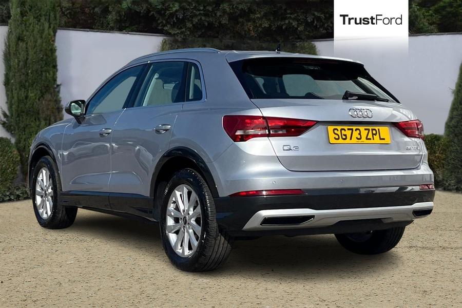 Audi Q3 Photo autoimg-cafe4ee7aac5f3d32dbf6df03da95fbfe791f1ba.jpg