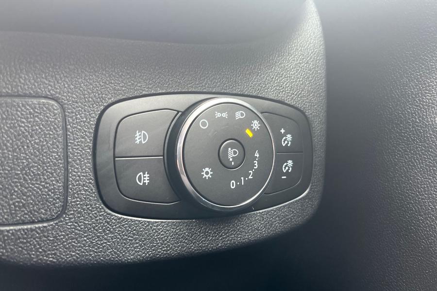 Ford PUMA Photo autoimg-caffc40085692336cc1f8773fc5210b45cc05a72.jpg