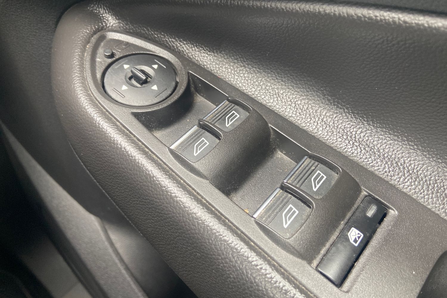 Ford KUGA Photo 15