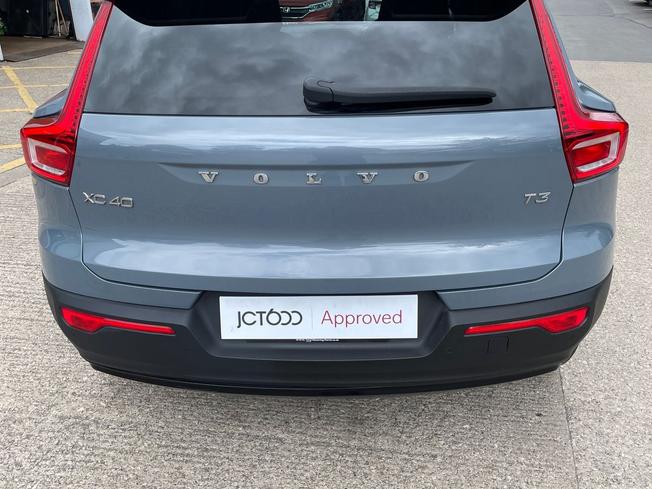 VOLVO Xc40 Photo 25