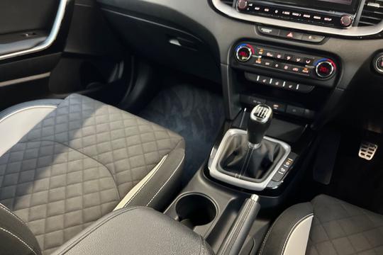 Kia Ceed Photo autoimg-cb11844f160b8c7b9e1e303917204c809e536b0b.jpg