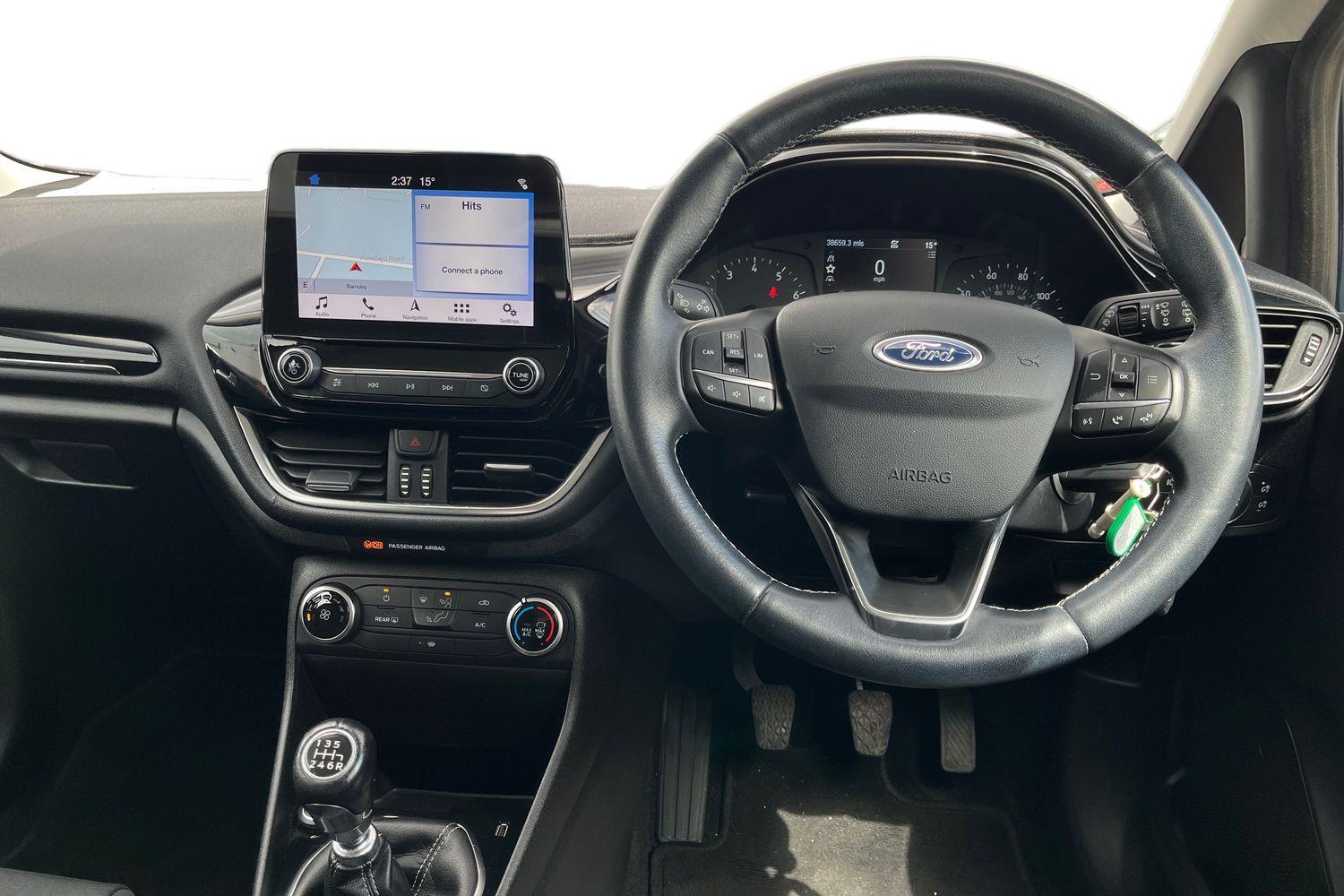 Ford Fiesta Photo 10