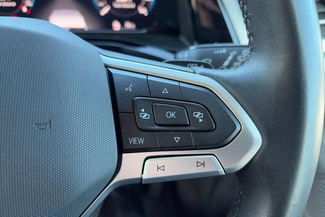 VOLKSWAGEN Multivan Photo 17
