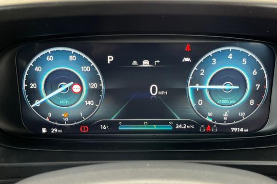 Hyundai BAYON Photo autoimg-cb156500dbf47f2573345f7d00cdb805cd53461e.jpg