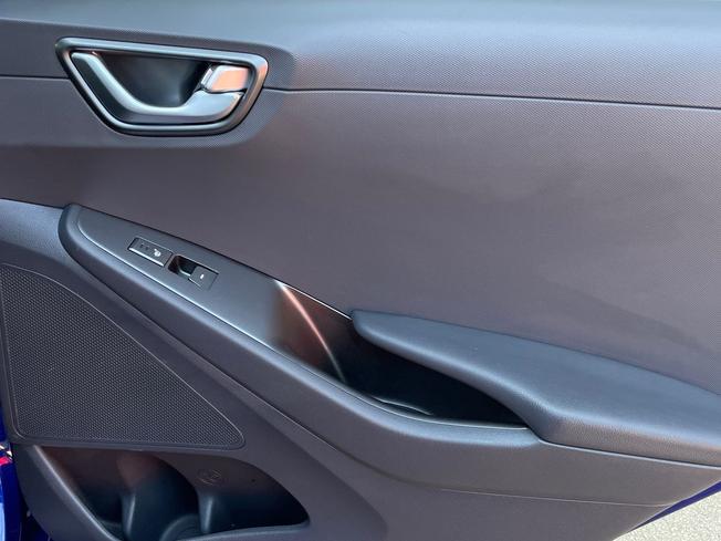 HYUNDAI Ioniq Photo 33