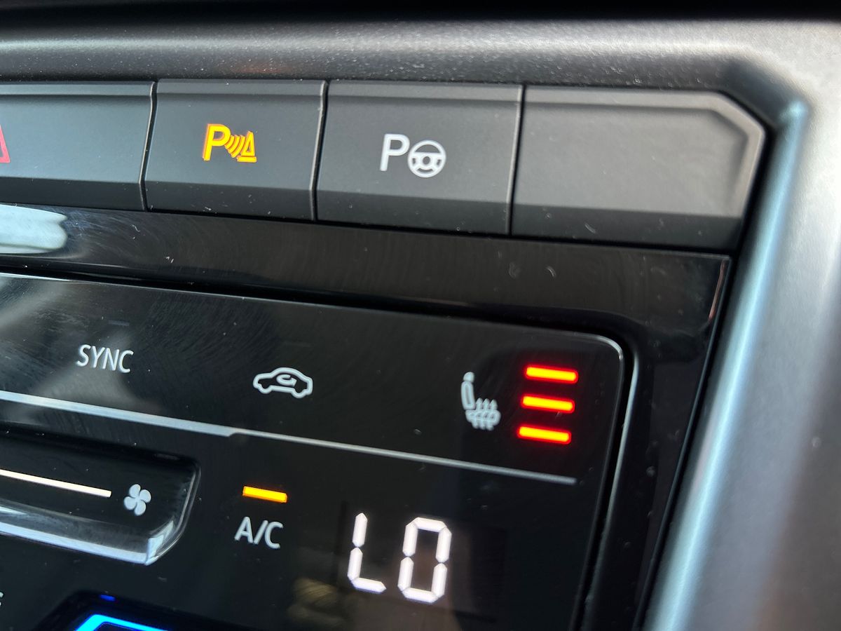 Volkswagen T-roc Photo autoimg-cb163ea9ec027ef75e34e59d7895cb882e8b4661.jpg