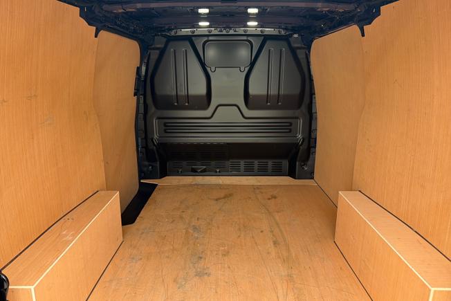 VOLKSWAGEN Transporter Photo 12