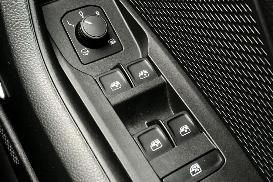 Skoda OCTAVIA Photo autoimg-cb1eb20f3e620e26c32d35488901cd577291454c.jpg