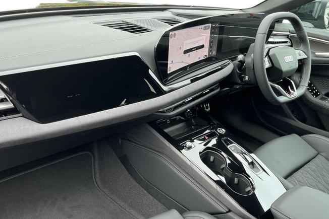 AUDI A5 Avant Photo 2