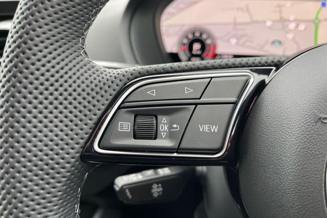 AUDI Q2 Photo 16