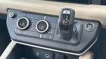 Land Rover Defender Photo 12