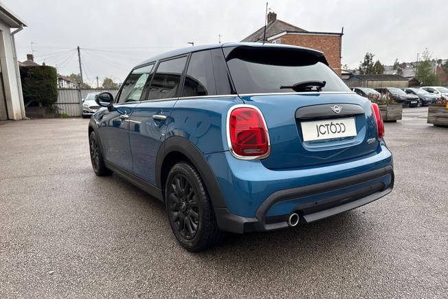 MINI Hatchback Photo 23