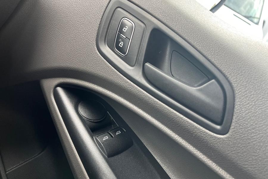 Ford TRANSIT CONNECT Photo autoimg-cb29d3fea4b5d7019f4f36d4d420e5503b87eb31.jpg