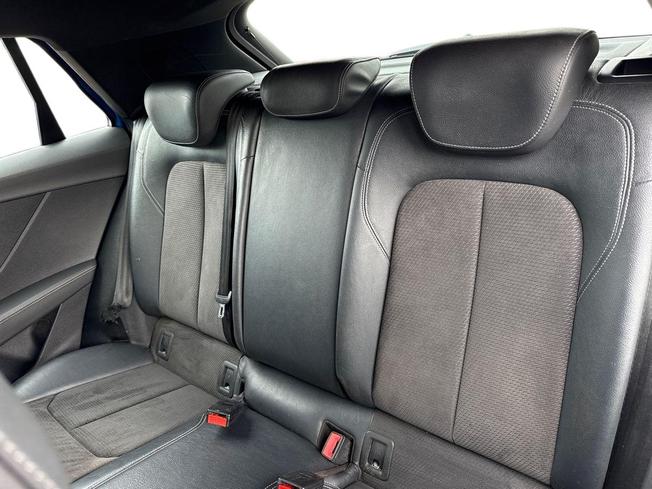AUDI Sq2 Photo 9
