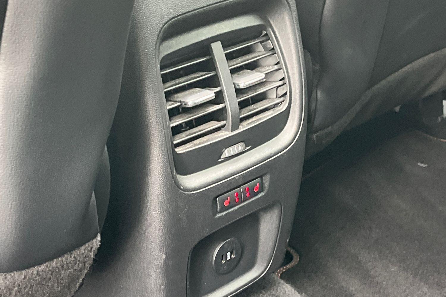 Ford KUGA Photo 33
