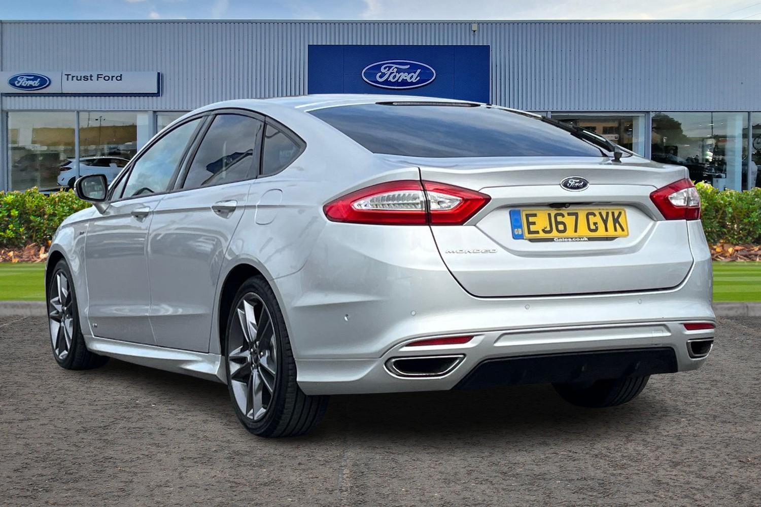 Ford Mondeo Photo 1