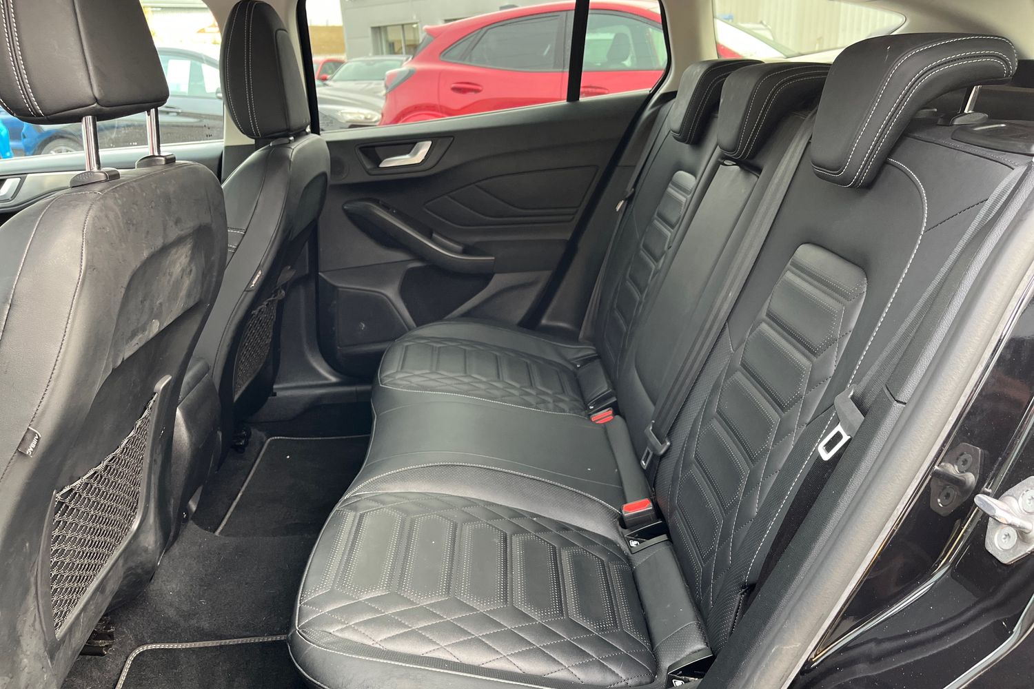 Ford FOCUS Photo 23