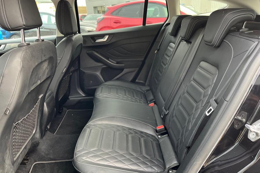 Ford FOCUS Photo autoimg-cb2fe3aba74a93da792445a5583c7901ccc469e1.jpg