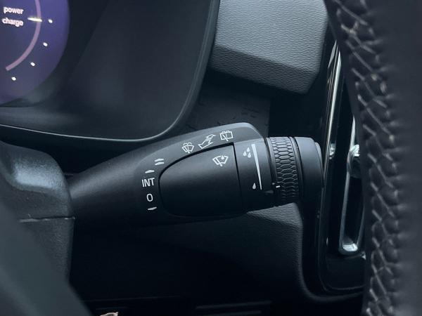 Volvo XC40 Photo autoimg-cb326b41265eb45a67e07a678d5908fa9682a52f.jpg