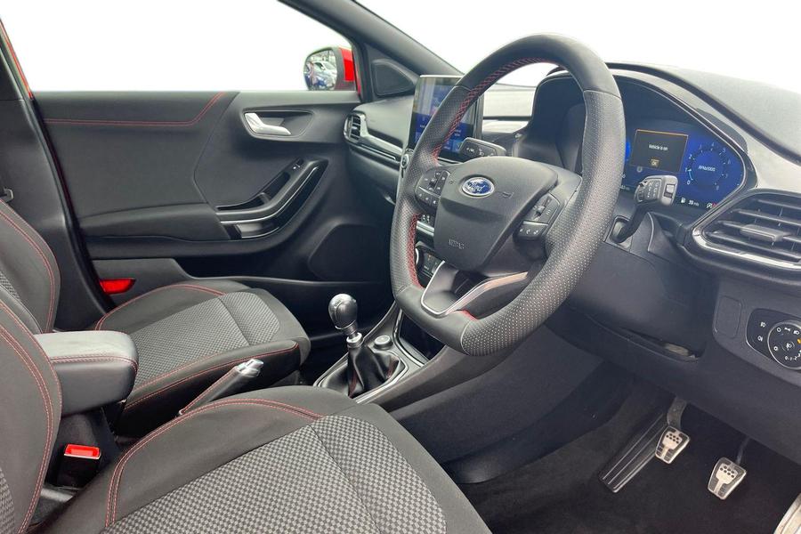 Ford PUMA Photo autoimg-cb329cf3541c26409b0622a82278a2f80a2da283.jpg