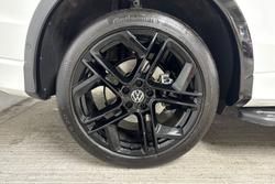 VOLKSWAGEN Tiguan Photo 5