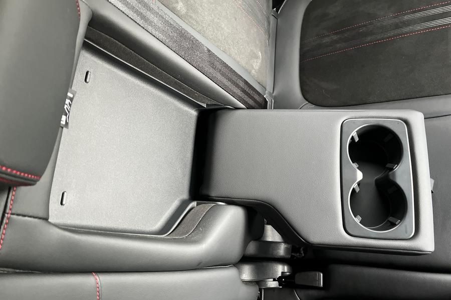 Ford KUGA Photo autoimg-cb32f5573bc6cd108c9200e546c87b9e0cbfebe2.jpg