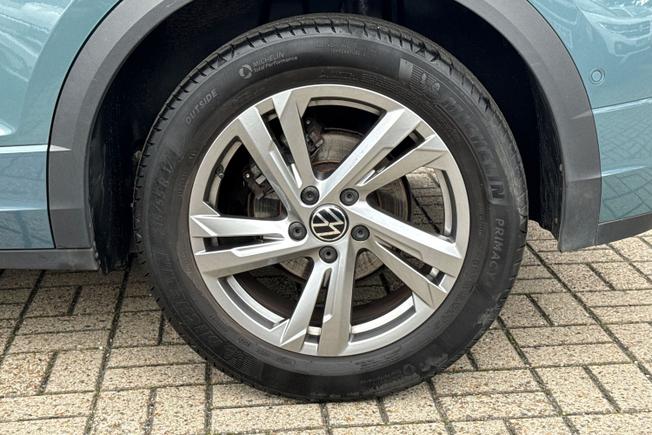 VOLKSWAGEN T-Roc Photo 23