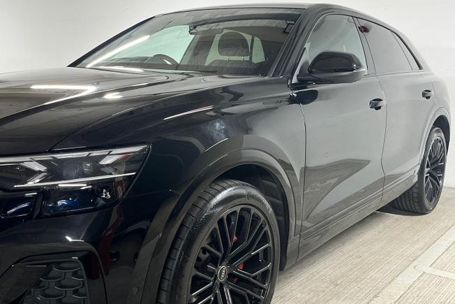 AUDI Q8 Photo 40