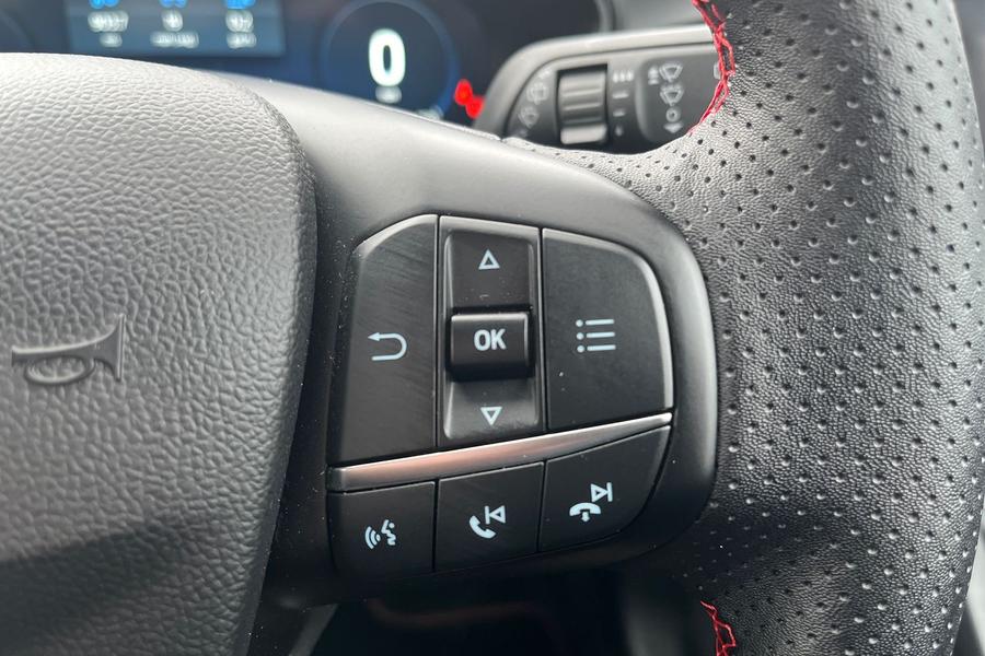 Ford FOCUS Photo autoimg-cb3ed3dadde3adae6acded1205205d7a23cd8b52.jpg