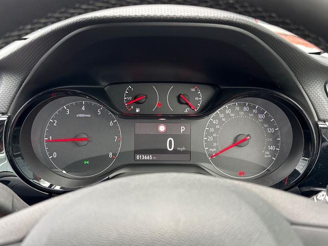 VAUXHALL Corsa Photo 15
