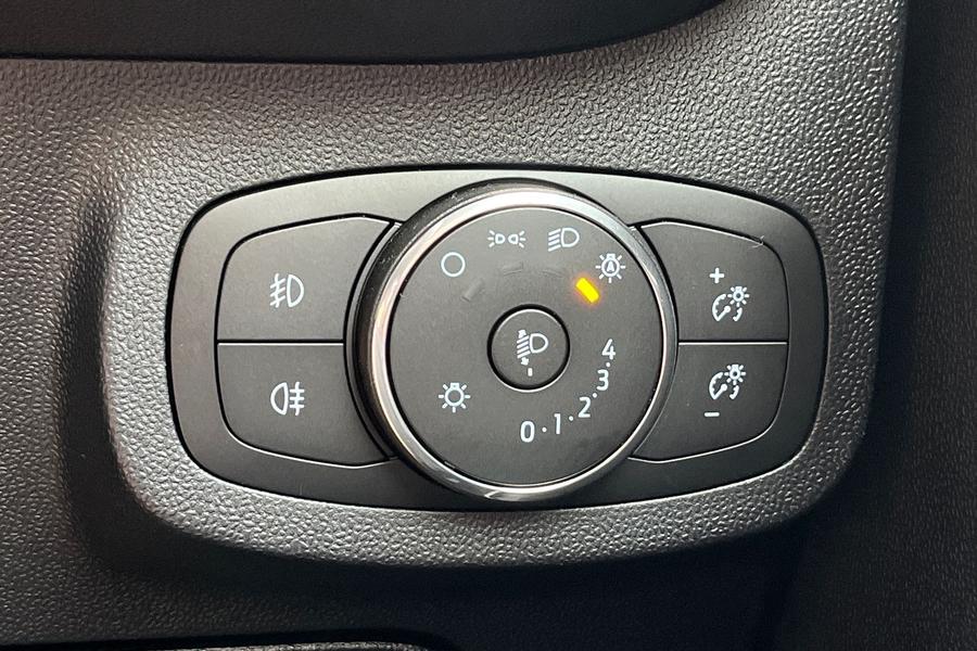 Ford Fiesta Photo autoimg-cb41713318eb528ab01a69d35a01a3e448b2ac59.jpg