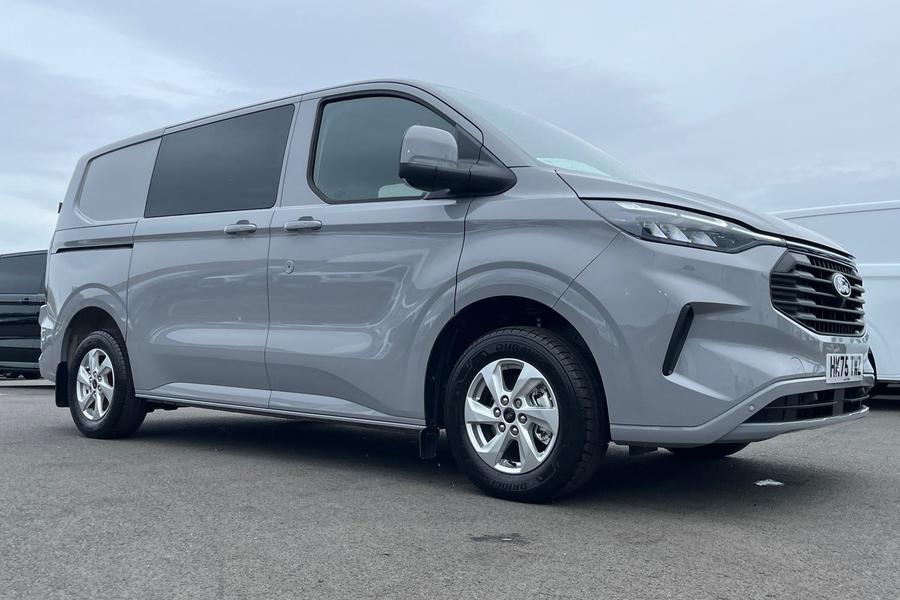 Ford TRANSIT CUSTOM Photo autoimg-cb42d4a9cc33841a19d3a6f502edb77598bd34a6.jpg