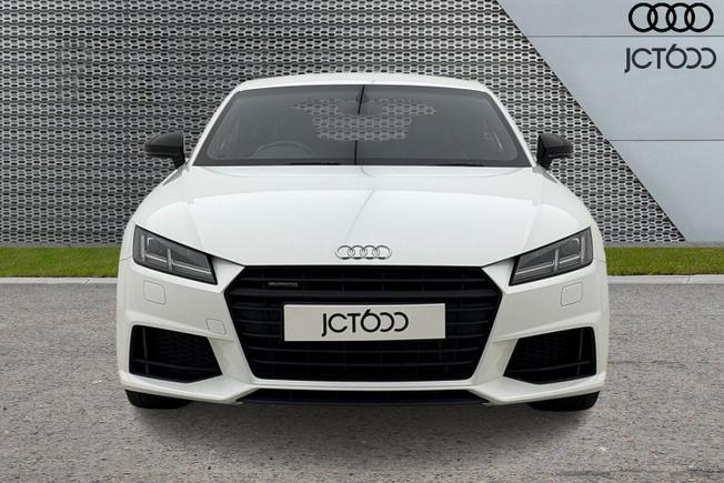 Audi TT Photo 8