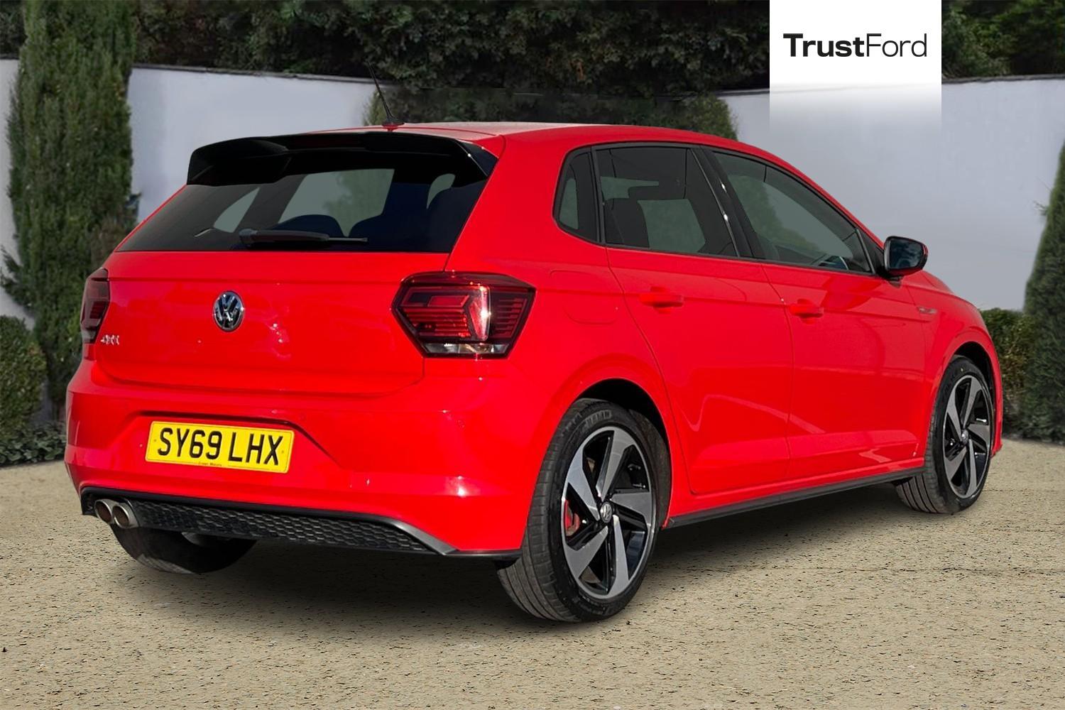 Volkswagen POLO Photo 3