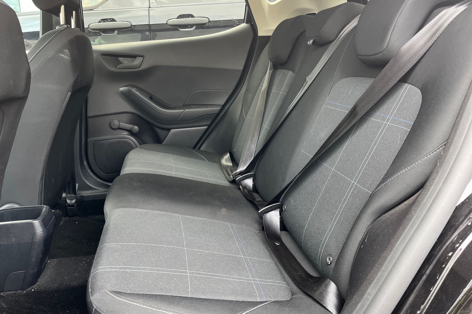 Ford FIESTA Photo 19