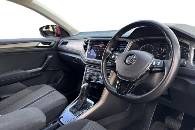 Volkswagen T-Roc Photo 6