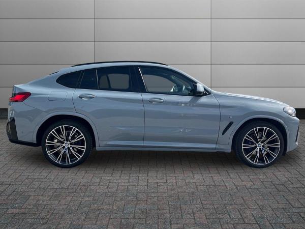 BMW X4 Photo autoimg-cb496aafc48613cdbefd5ba34a1f1f6bb50efec8.jpg