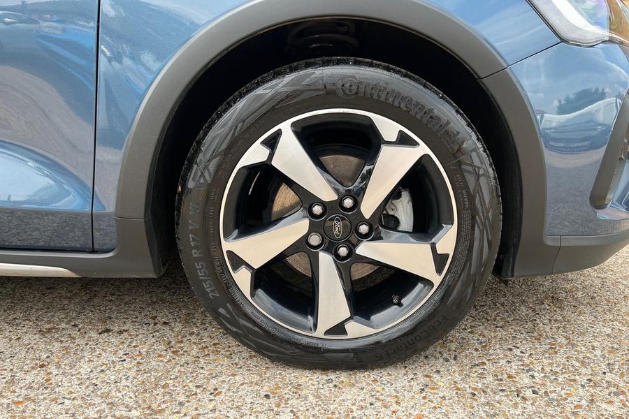 Ford FOCUS Photo autoimg-cb4ab0a824a400c5caa3b446e57ba32cbc099708.jpg