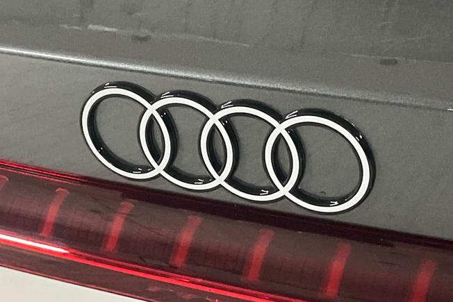 AUDI A5 Avant Photo 35
