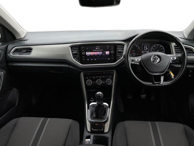 VOLKSWAGEN T-Roc Photo 10