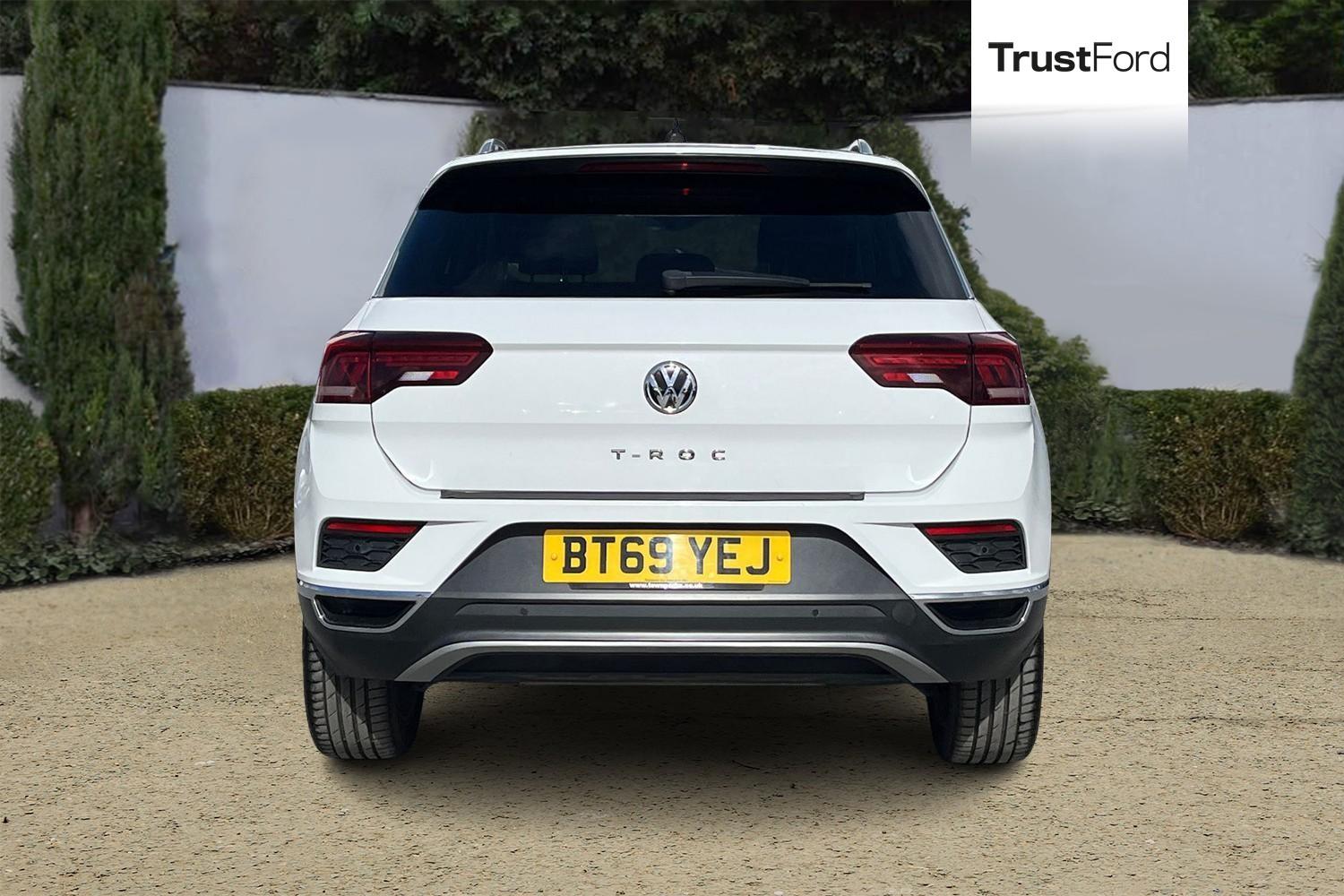 Volkswagen T-ROC Photo 6