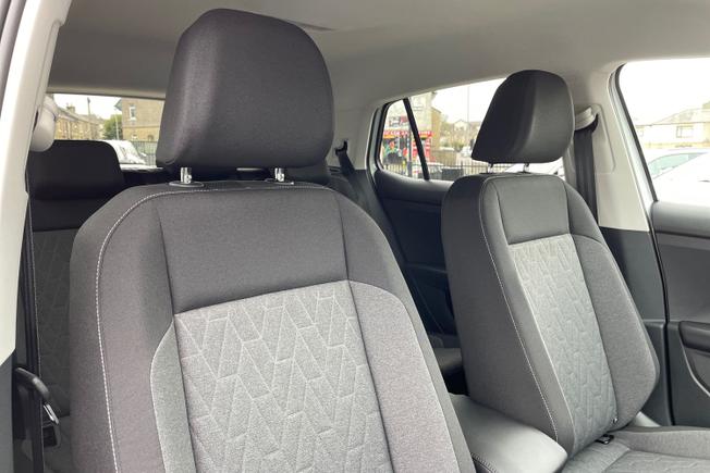 VOLKSWAGEN T-Cross Photo 31