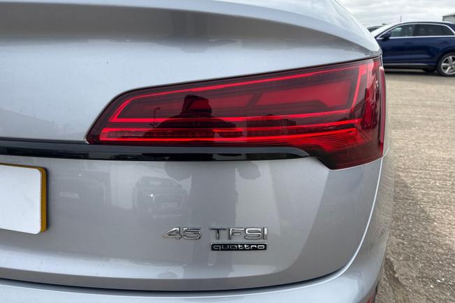 AUDI Q5 Photo 18