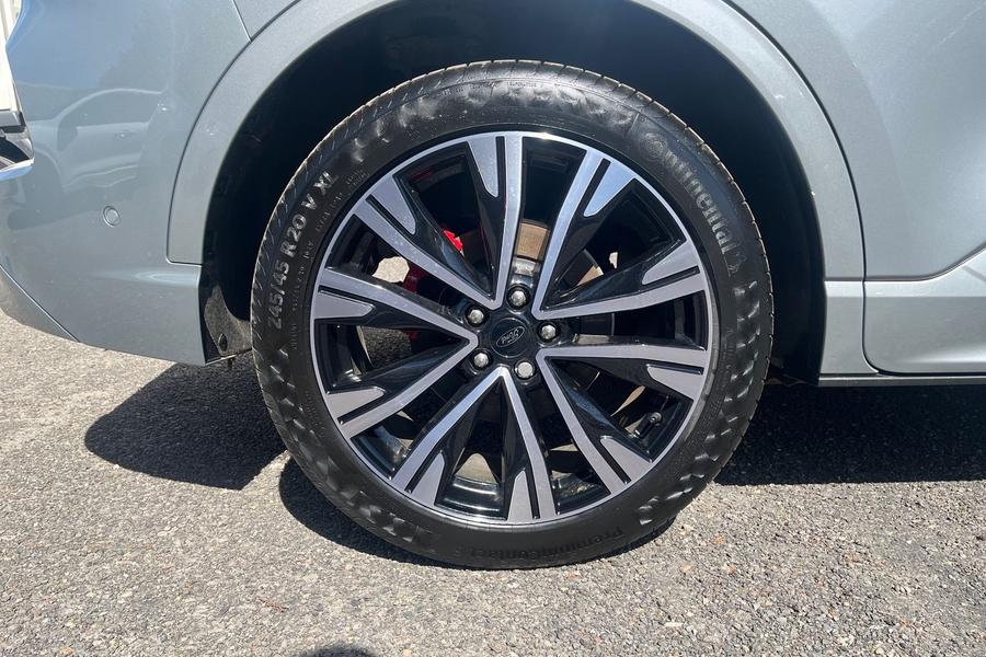 Ford KUGA Photo autoimg-cb54c88aafb2d466c1c3e4add65014b3bb7fa184.jpg