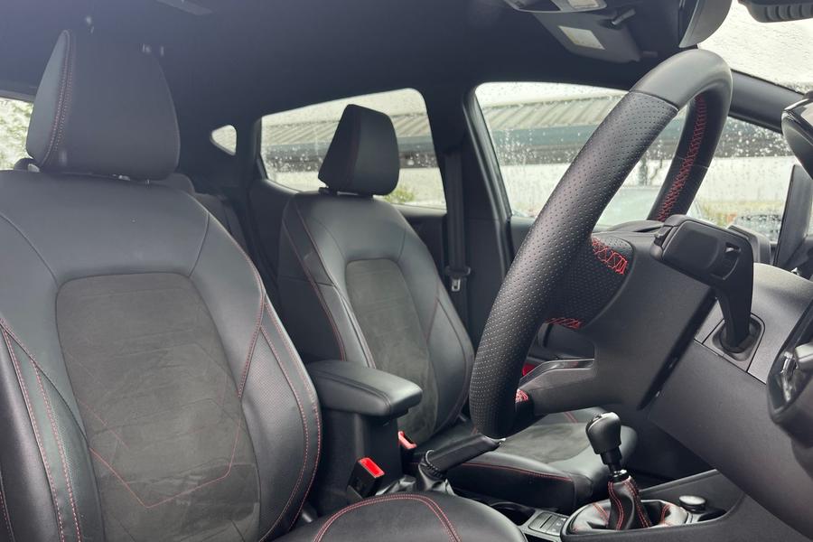 Ford FIESTA Photo autoimg-cb5584fe6c8a7835f4e61275fa086b841e33df8d.jpg