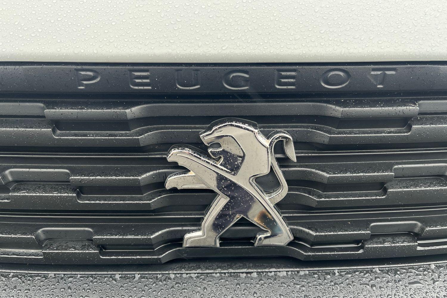 Peugeot PARTNER Photo 15