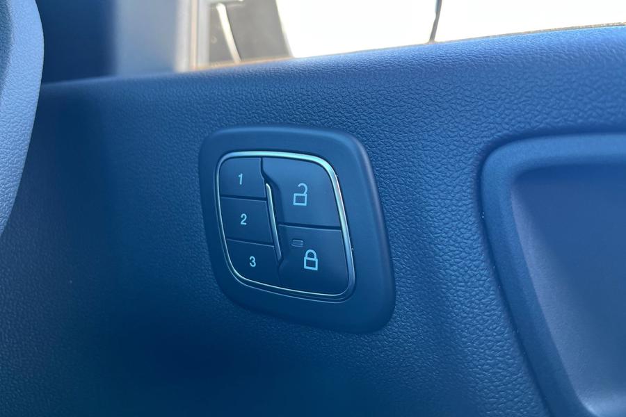 Ford Kuga Photo autoimg-cb5786d96869433614990aebecbe543ef53781f9.jpg