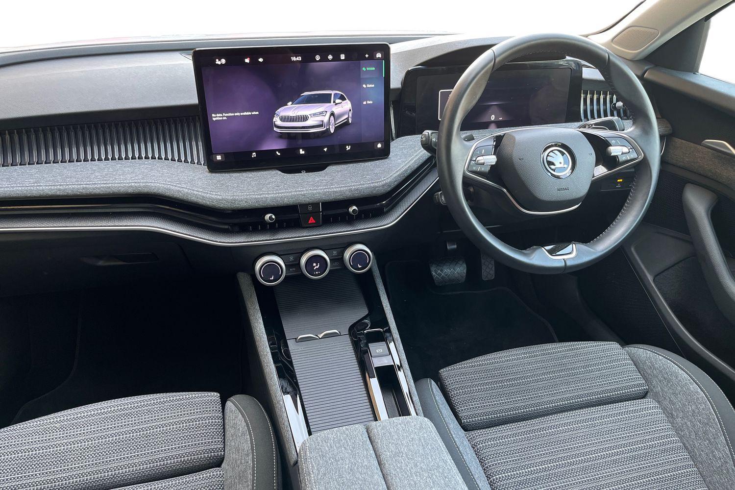 Skoda SUPERB Photo 10