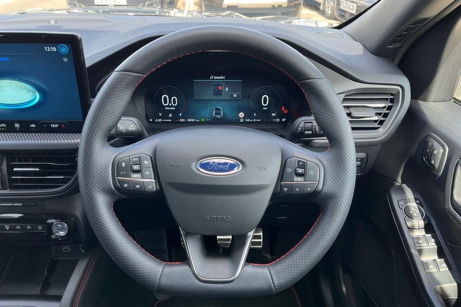 Ford Kuga Photo autoimg-cb5daa72d5933af247638215914e9252c40630a3.jpg