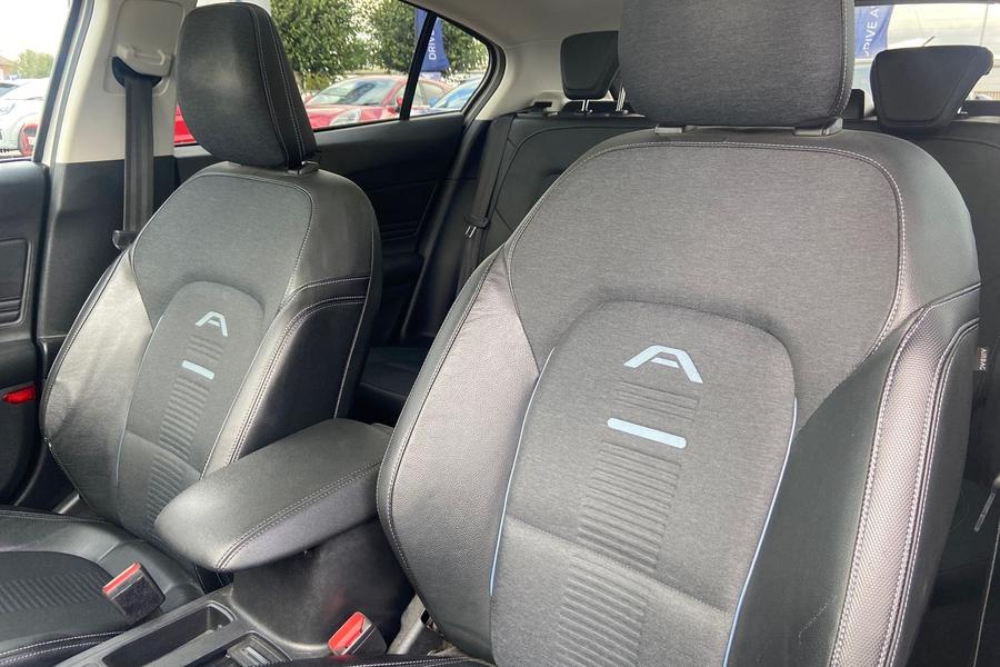 Ford FOCUS Photo autoimg-cb632e08d533da5b8d7b6dd3598c9405791dc689.jpg